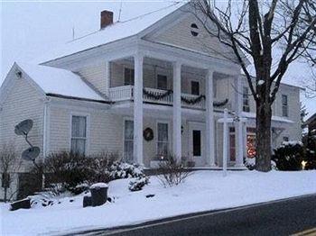 The Willow Tree Inn B&B Купърстаун Екстериор снимка