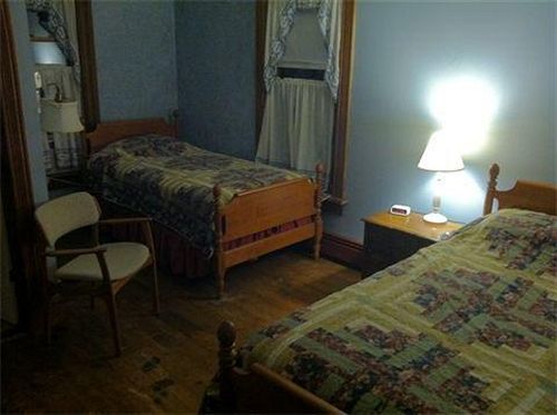 The Willow Tree Inn B&B Купърстаун Екстериор снимка