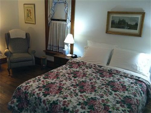 The Willow Tree Inn B&B Купърстаун Екстериор снимка