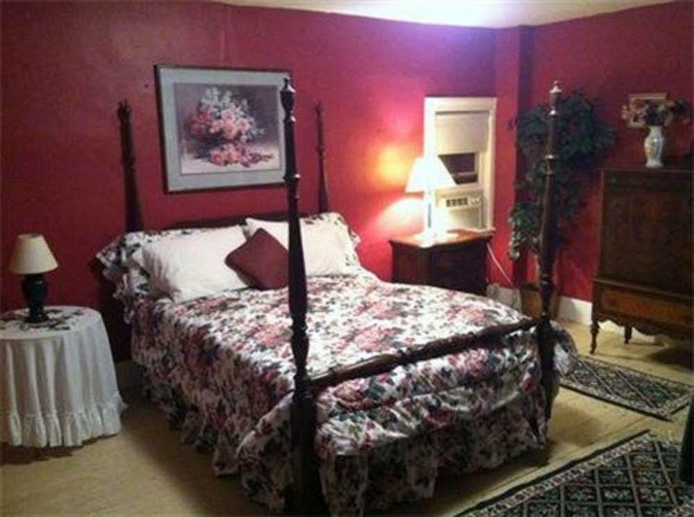 The Willow Tree Inn B&B Купърстаун Екстериор снимка